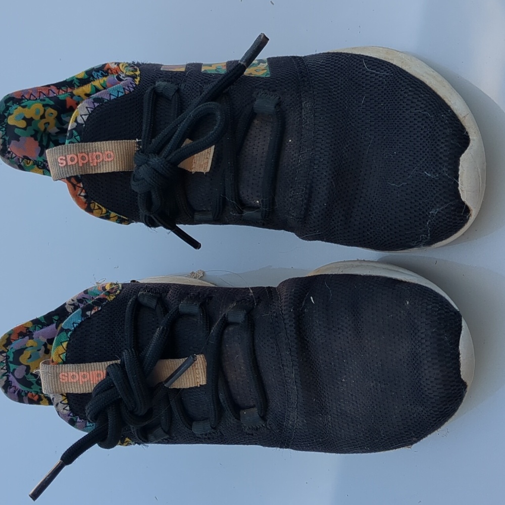 Adidas shoes size 5.5
